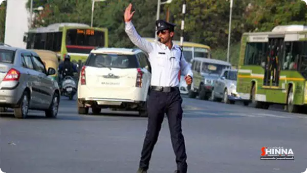 هیاهوی بوق در اصفهان خاموش - تاثیر قطع برق بر چراغ های راهنمایی رانندگی و ترافیک